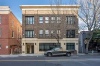 Cozy Condo Front Street Wilmington Private Balcony Walking distance