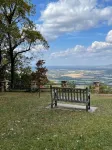 Secluded 2 Bedroom Retreat w/great family room on Sewanee Campus