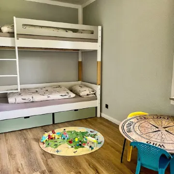 Large apartment - Large 140sqm apartment with garden for 6 pers.
