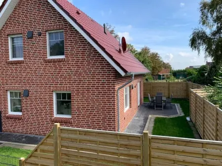 Cozy vacation home near the North Sea