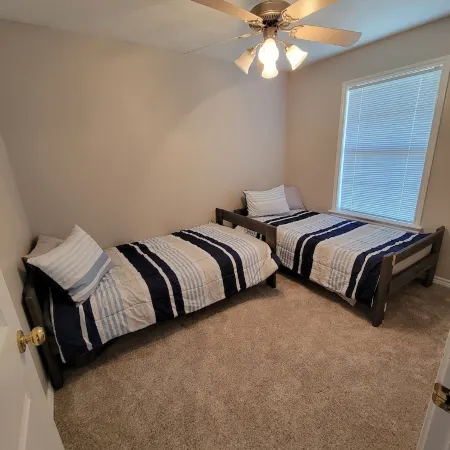 Waterfront Retreat, Lake Limestone