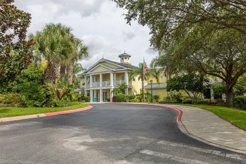 Bahama Bay Highest Rated, best Location 3BR/2Bath, Recently Renovated 3rd Floor - Beach