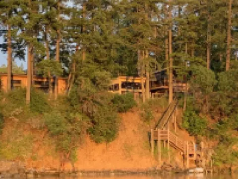 Marrowstone Waterfront Cottage