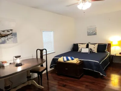 The Red Hen: Staycation! Swimming, Man Cave, Atari