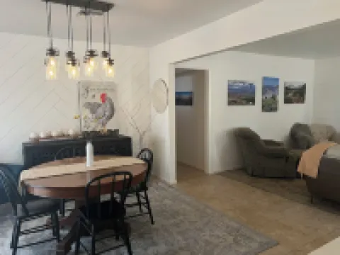 Desert Villa Oasis - Gateway to the Eastern Sierras, Death Valley, and Yosemite
