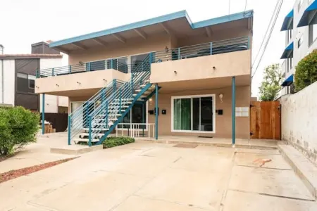 Modern Bayfront Studio/Bay Views/Remodeled Отели рядом с достопримечательностью «Мишен Бич»