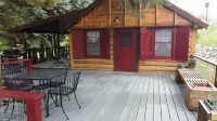 Crabapple Cabin-Secluded Cabin on the Banks of the Yellowstone River