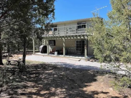 Private/Cozy 2 bedroom mountain cabin Serenity now