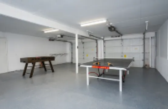 New!! Majestic Views, Pool, Sleeps 20+, 2 Mstr BR, close DT Yosemite, Bass Lake