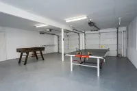 New!! Majestic Views, Pool, Sleeps 20+, 2 Mstr BR, close DT Yosemite, Bass Lake