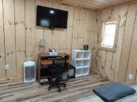 Charming bungalow in marvelous Parsons with AC Các khách sạn ở Parsons