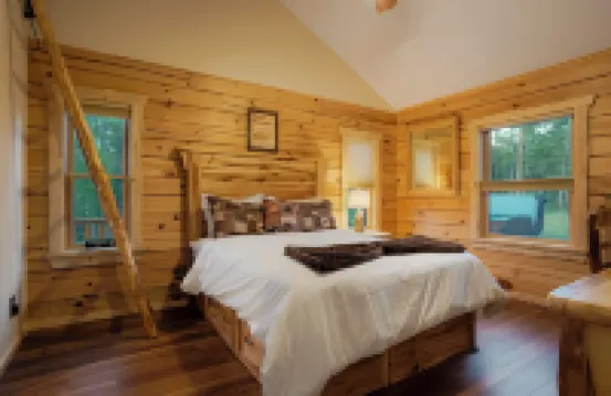 Cozy Log Cabin w/ Private Lake! Local State Park in Back Yard! Jacuzzi & Sauna!