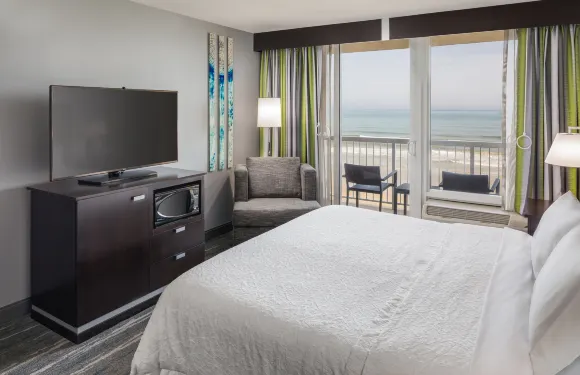 代託納比奇/海濱歡朋酒店