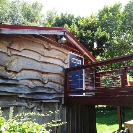 Vogelsang Guesthouse, 5 Minute Walk to Downtown West Jefferson.