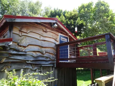 Cozy mountain cottage, 5 minute walk to downtown West Jefferson.