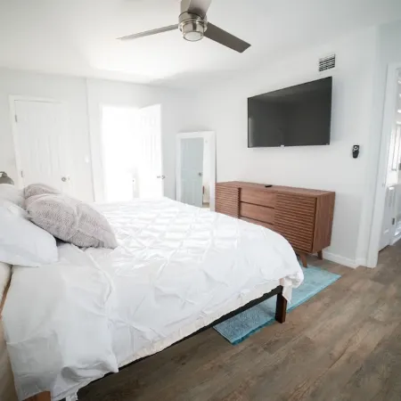 ☀️Casita bonita 🏖 Villa with 4beds/3 bath and HEATED pool 🌴🔥