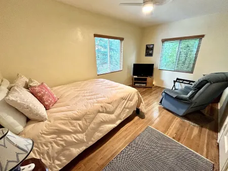 Cottage in Flagstaff's NoHo Отели рядом с достопримечательностью «Обсерватория Лоуэлла»