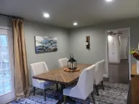 Charming 3 BR, 2 Bath cabin located in quiet Clifftops and close to Sewanee