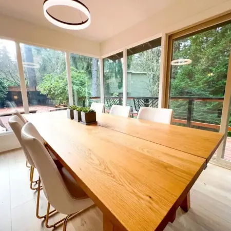 Mid-Century Modern Retreat