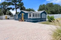 Cozy Cottage in south Sarasota Florida, Close to Beaches! Hotels in Osprey