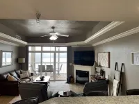 6109 Towers, Beautiful Condo! Quiet! Elevators, Indoor/Outdoor Pools. Free Wifi