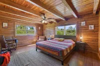 Beautiful log cabin w/ private dock, gameroom, 23mi to beach, 3bd2ba, sleeps 11