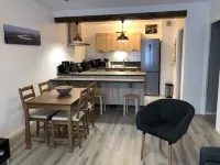 STANDING APARTMENT T3 60 m2 DOWNTOWN / NEAR THE BEACH / SECURE PARKING