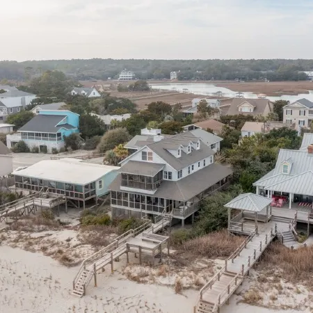 High Tide - Beachfront Home in "Arrogantly Shabby" Pawleys Island, SC
