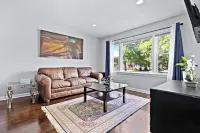 Cozy Wauk-Townhse near navy base Hotels in Waukegan