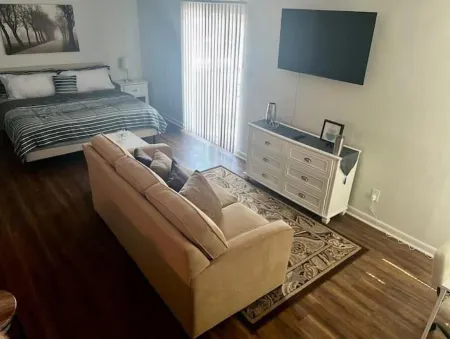 Cozy & Comfortable Studio Suite