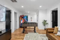 Tranquil Rock Retreat Hotels in Red Bank