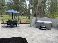 10 STAR RATING! Hot Tub/Bonus Room/Sleeping Loft/AC/SHARC/Bikes- Newly Remodeled