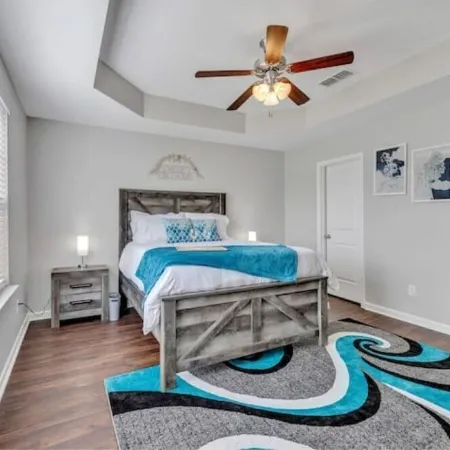 New! Cozy Spacious 3BR Spring Hill Home!