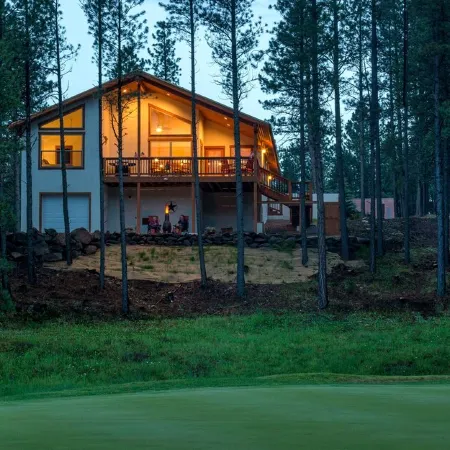 Angel Fire Country Club custom home only 5 minutes from ski lifts