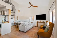 Superstition Mountain Views, Heated Pool/Hot Tub, 2Bd + Loft