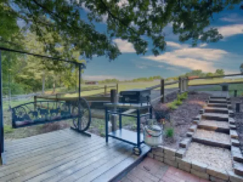 Tiny House at Wishing Creek Hotels in Vance County