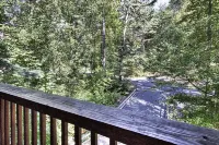 Romantic, Cozy & Beautiful Getaway Cabin, Hot Tub & Close to Parkway! - Romantic