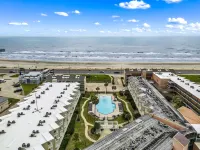 Ocean View - 1BD/1BA Condo nestled along the shimmering shores of the Gulf Coast