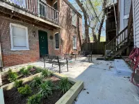Central Soulard 2 Bedroom 2 Bath - In Unit Laundry - Long Term Welcome