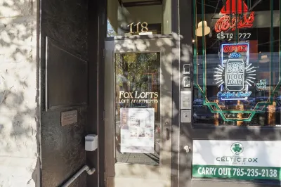 The Fox Loft 200 Hotels in 