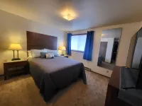 Family run Cozy Comfortable Condo Central to everything