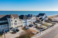 Seaside Luxury Retreat - U. Peaceful getaway or an adventure-filled retreat!