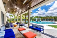 Modern 10 Bedroom Home - Only Minutes from Disney!