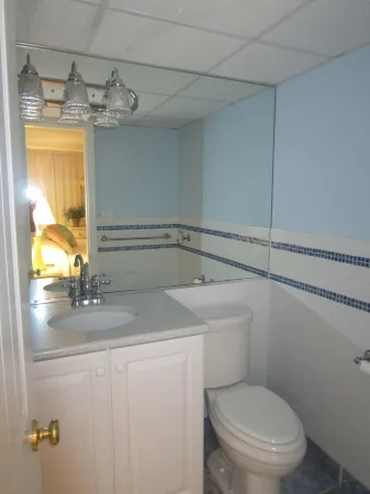 Magnificent Quiet Ocean Front. Beautiful five-star. Holiday festivities close by