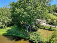 Peaceful Cottage w/Hot Tub in Appalachian Mountains - Near Fishing and Trails! Hotel dekat Vogel State Park