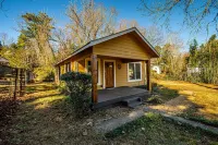Cozy 2 Br, 2 BA Cottage in Downtown Dahlonega! - 3 stjerner
