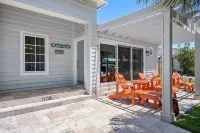 Charming Delray Beach House -Steps to Beach & Atlantic Avenue! VIP Beach Passes!