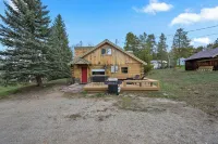 Silverthorne Hummingbird Cabin • Near Ski Resorts & Downtown