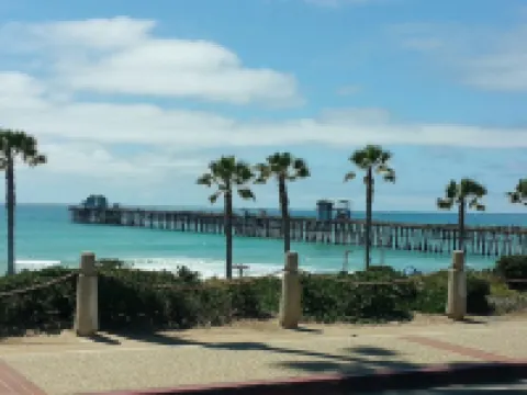 1BR Guest Apartment On Private Estate -KING BED- Pick Oranges by the Front Door Hotels in Vista