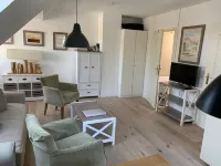 Cozy vacation apartment under the roof Hôtels à proximité de : Sankt Peter Ording Beach